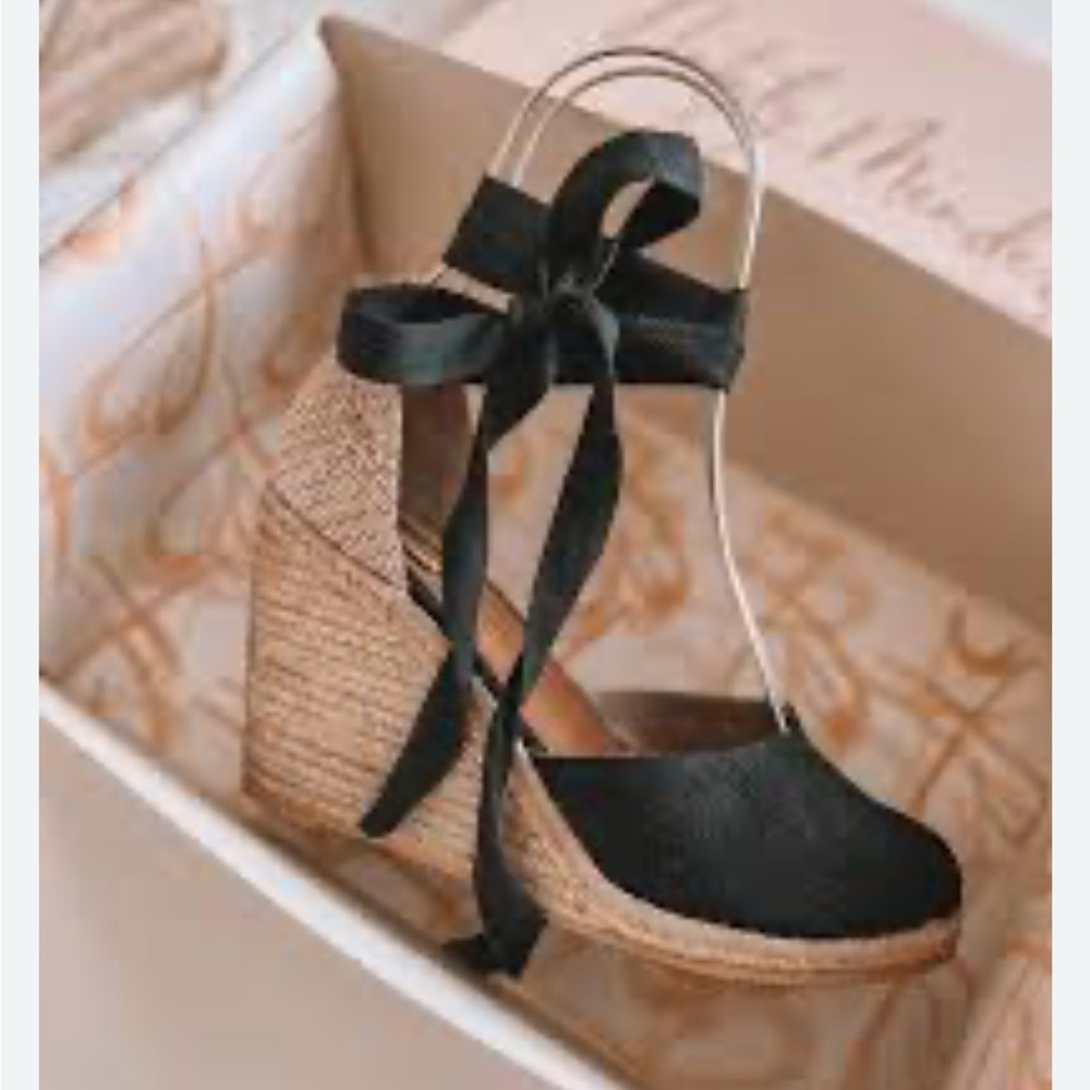 Natalie Mendez Black and Tan Espadrilles with Classic Round Toe
